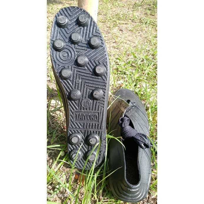 10 Toko Sepatu Bola dekat Gambir