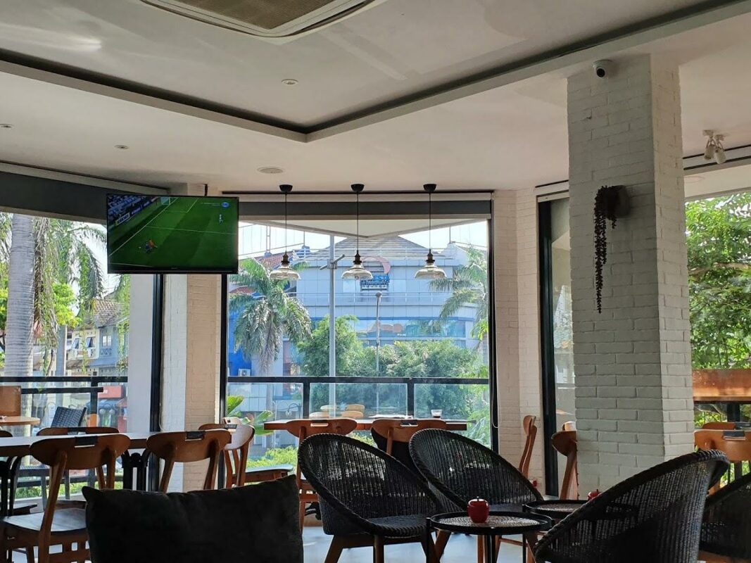 10 Cafe 24 Jam terdekat Cengkareng