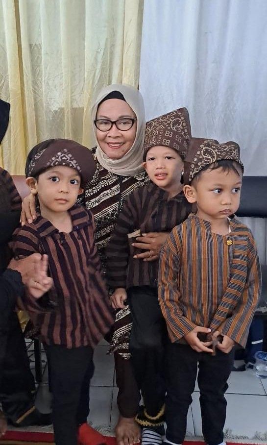 10 Sewa Baju Adat dekat Gambir