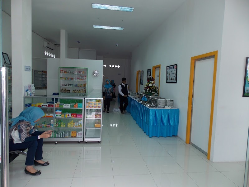 10 Apotek 24 Jam terdekat Kramat Jati